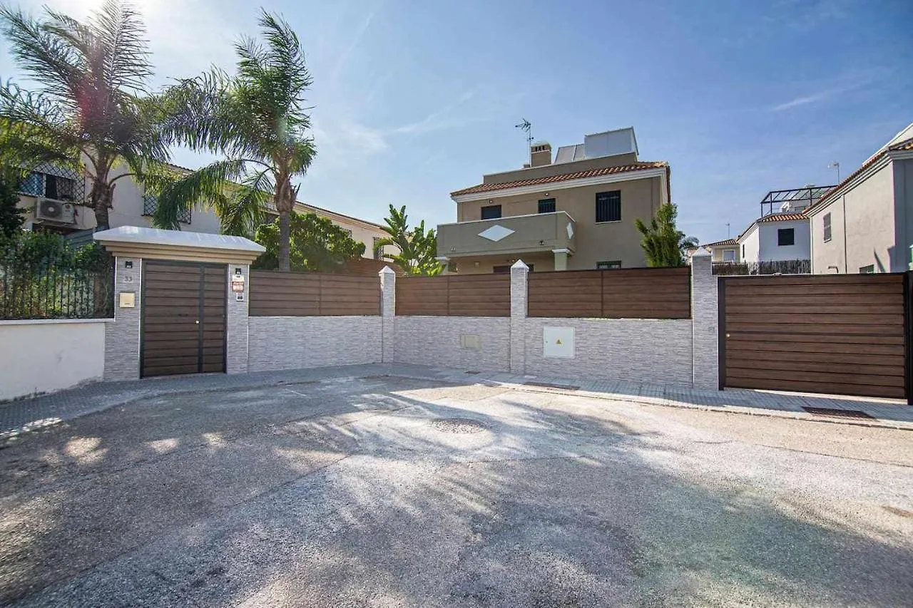 Modern Beach Villa With Parking And Private Pool Torremolinos